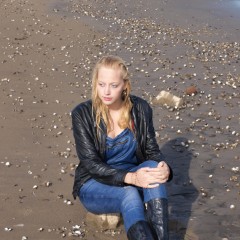 eileenvogel: new set online