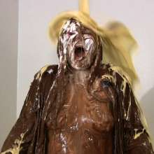 Messygirl: The Desperate Model