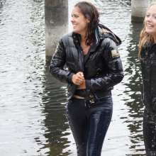 eileenvogel: eileen and leila in downjackets