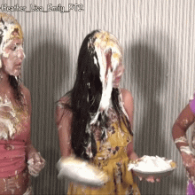 Mr_Pies: 3 Hot Women and Pies, Pies, Pies!