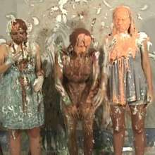 Anglefan.com: Crazy 3-girl messy pie video...co-hosting sucks!