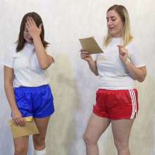MostWam: Liz and Charlotte Short Shorts Quiz GungeTank Pies