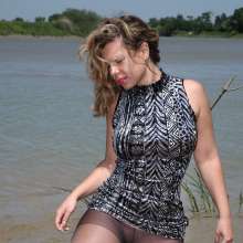 FOXY: Cindy in mud-the pictures
