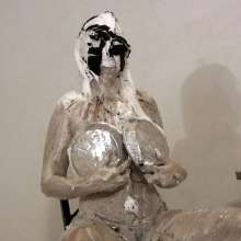 Messygirl: Jacy can't resist the temptation to pie herself