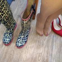 Stickyfeet: 