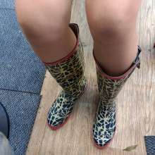 Stickyfeet: 