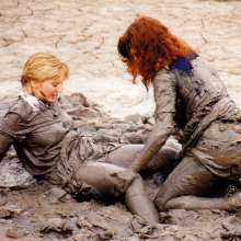 katew: Muddy school uniforms