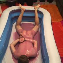 Barefootgunge: New pics are up