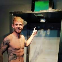 jay852uk: Aiden takes his seat in the Great British Gunge Tank