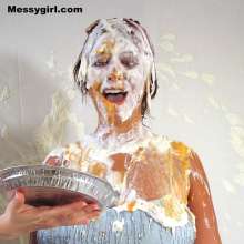 Messygirl: 