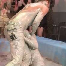 : Muddy Butt Cracks Are Out!