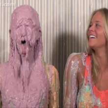 Anglefan.com: Insanely messy slime video