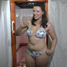 bosunbob: Introducing Ivy, girls who want to be gunged are a bit like buses!