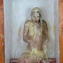 bosunbob: Scarlot Rose plays "I Spy Pie" and the Messymayhem Big Christmas Sale