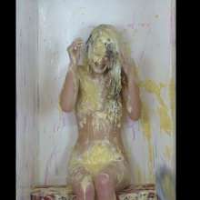 bosunbob: Scarlot Rose plays "I Spy Pie" and the Messymayhem Big Christmas Sale