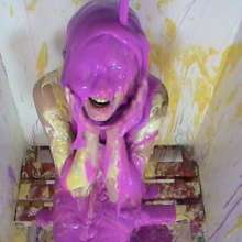 bosunbob: Scarlot Rose plays "I Spy Pie" and the Messymayhem Big Christmas Sale