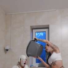 TheGungeZone: Amelia's First Gunging