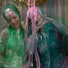 LiquidX: Apartment 19: Lisa and Louise Get Messy