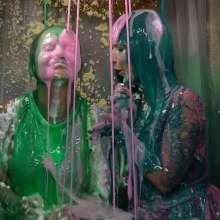 LiquidX: Apartment 19: Lisa and Louise Get Messy