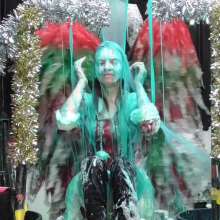 LiquidX: Chloe's Festive Gift