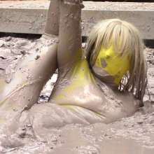 FOXY: Lot of mud with zentai