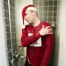 vstyle83: Messy Xmas!