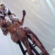 Messygirl: MG Update: The Pissed Off Glamour Model