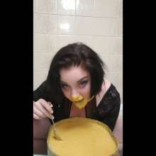 messy_kitteh: Nasty Kitteh: Sunday Dinner