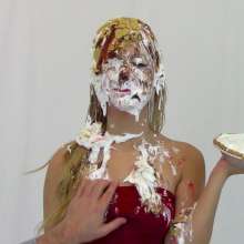 Messygirl: MG Update: The Pie Holdling Challenge 2