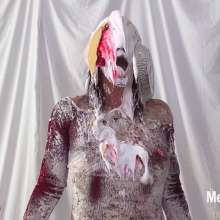 Messygirl: New Messygirl Download: A Night of 100 Pies