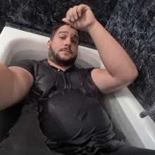 Polarwet: Bath with Polo and Jeans