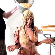 GirlsGetGunged: 