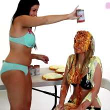 GirlsGetGunged: 