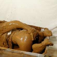 Kaydens: Kaydens White Outfit in the Mudpit
