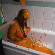 TheGungeZone: Kaylee's Messy Bet