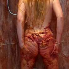 Big_Tits_Gunge: Lauren's Cake Messy Sitting... Ass Out and Thong Dropping