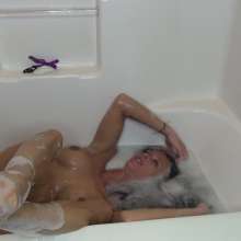 Jayce: Week of Wetlook!  Striptease, Bubble Bath, Hair Washing and Rinse for You!