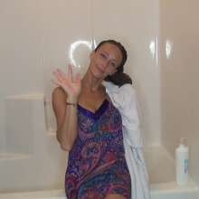Jayce: Week of Wetlook!  Striptease, Bubble Bath, Hair Washing and Rinse for You!