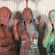 Anglefan: 3 very slimed hotties!