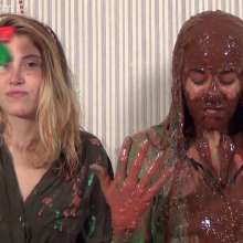 Anglefan: Ava's mistletoe headband accidentally gets her friend slimed!
