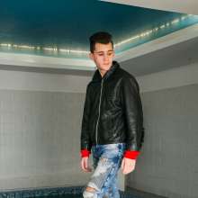 wet.look.me: Man | Wetlook man in leather jacket swimming in Pool | Wetlook.biz