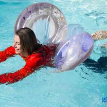 wet.look.me: Wetlook Oiling--Ripping Leather Pants and Outdoor Pool Girl| Wetlook.biz