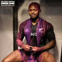 jay852uk: Dancer and pt Dante pays a visit to the Great British Gunge Tank