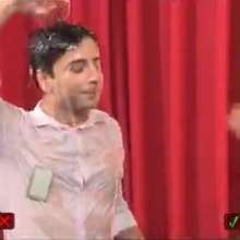 mad_mick_at: Sparing-Show (Georgian tv-show): Hosts drenched (non-yt-clip-find)