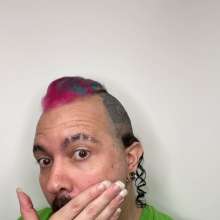 messyhot: New hair now with Cheshire Cat vibes