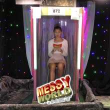 LiquidX: Allie Bea plays Nine Lives (in the Gunge Tank)