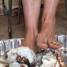 miss_ariel: Ariel's Feet Get Messy in Caramel Cream Pie