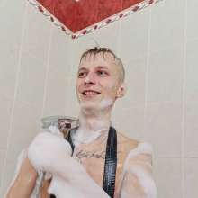 Wet Live Team: Artem Tore His Things into Small Pieces, Made a Lot of Foam