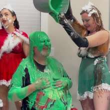 Alana SexyMessyBabes: A Very Messy Christmas Pt 1