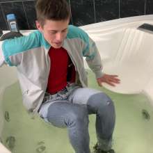 Wet Live Team: Casual Wet Look, Ruslan in Tight Jeans, Wet Delight!
